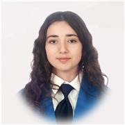 Soy una profesora de inglés que se adapta al nivel y necesidades de mis alumnos.